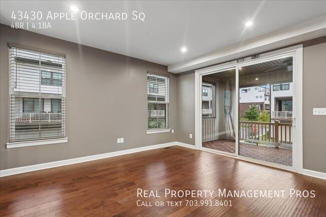 Building Photo - 43430 Apple Orch Sq