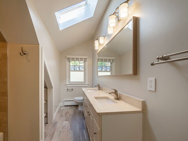 Building Photo - Charming, Renovated Bungalow in NW DC Tenley Area