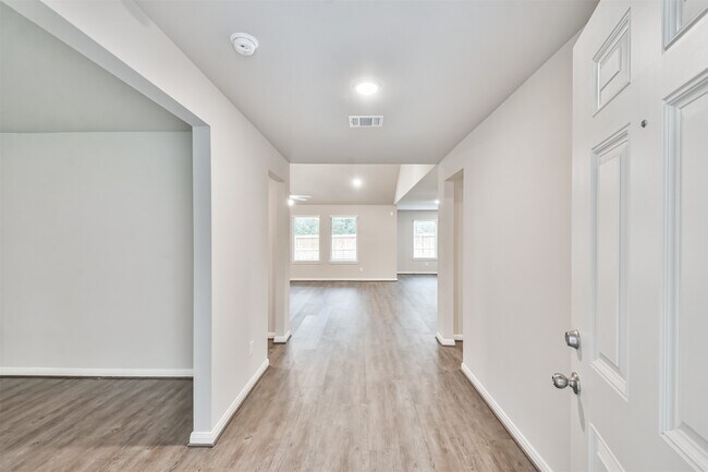 Building Photo - 133 S Timber Top Dr