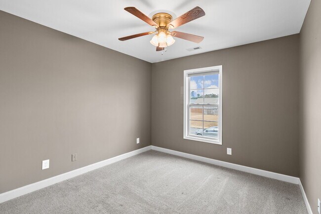 Building Photo - 269 Declaration Dr