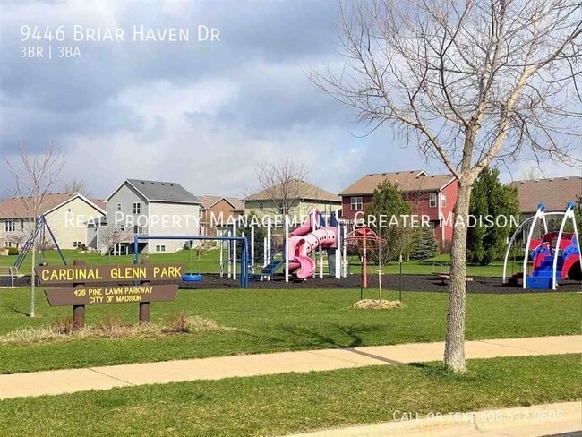 Building Photo - 9446 Briar Haven Dr