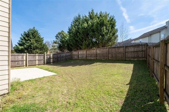 Building Photo - 6425 White Walnut Way
