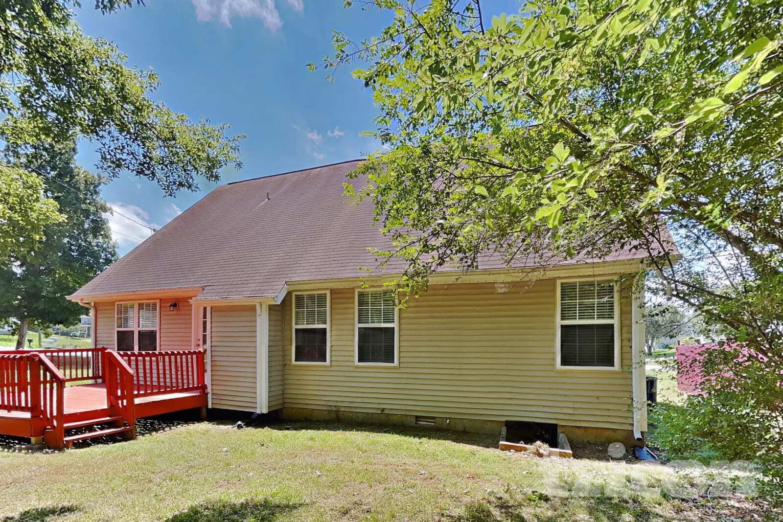 Building Photo - 800 Chaney Woods Dr