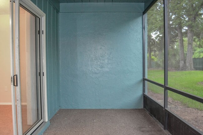 Building Photo - 501 SW 75th St