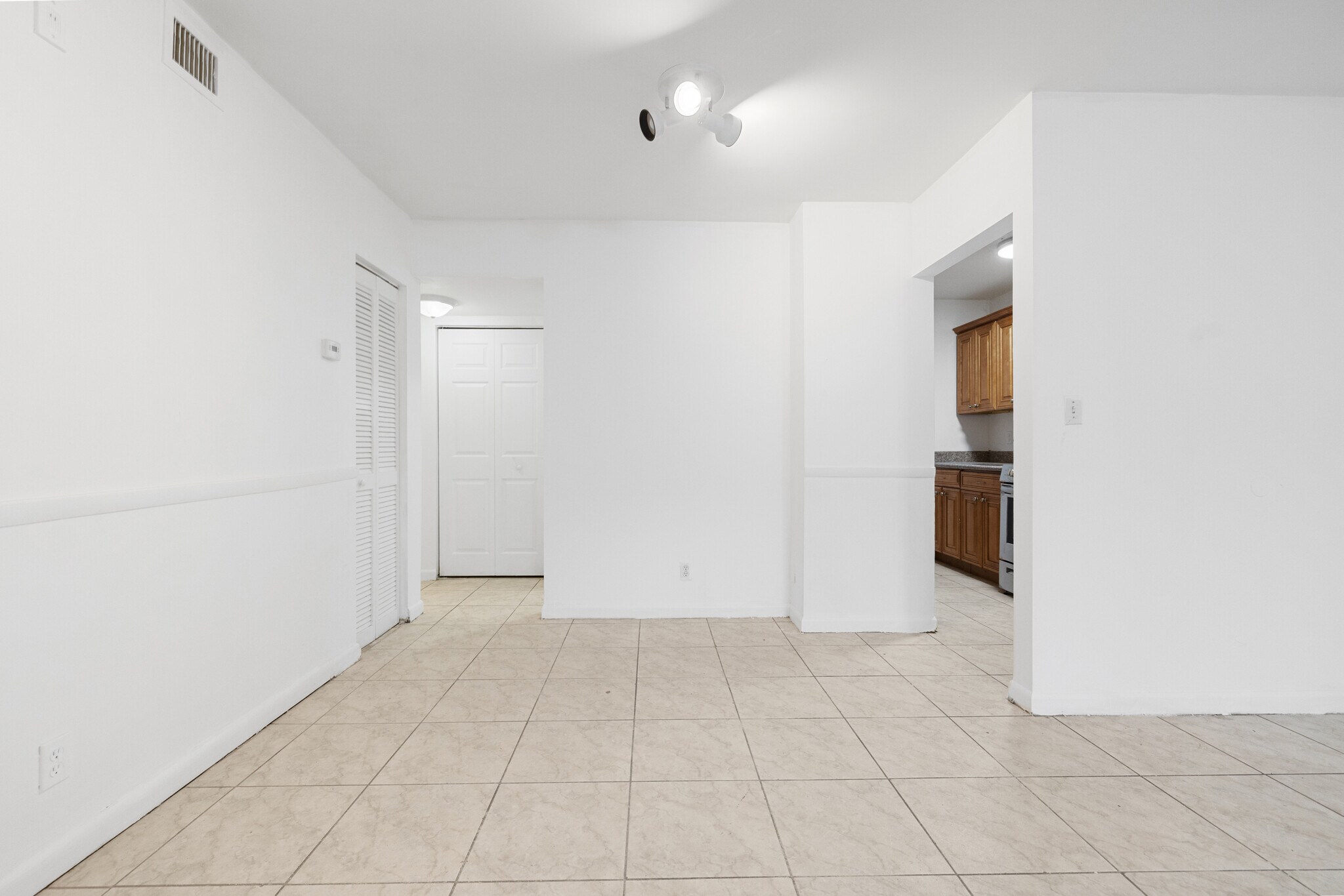Building Photo - 2912 NW 55th Ave