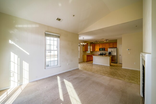 Building Photo - "Spacious 3-Bed, 2-Bath Condo Retreat in A...