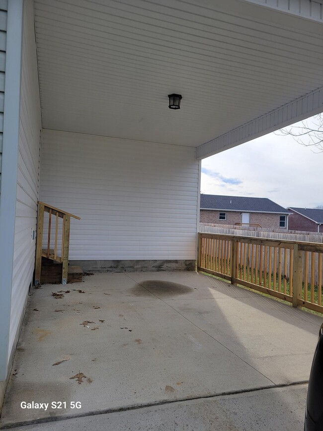 Building Photo - 251 Myrtle Ave