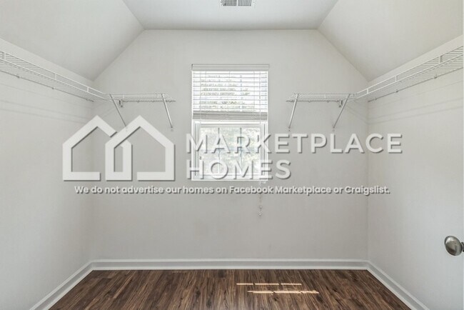 Building Photo - 11320 Joe Morrison Ln