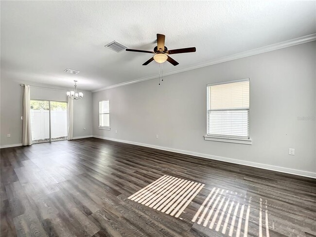 Building Photo - 3715 W Wisconsin Ave