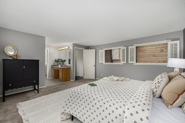 Building Photo - Two-Story home in  Cherry Creek Racquet Cl...