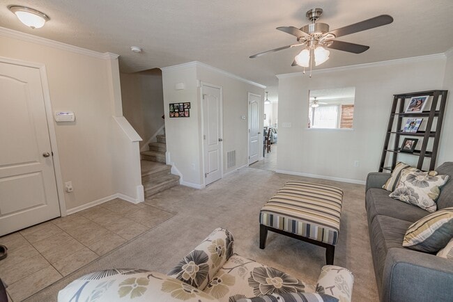 Building Photo - 210 Summerfield Dr