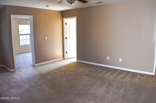 Building Photo - 48 Pennyroyal Way