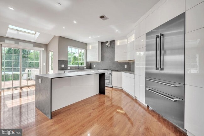 Building Photo - 20195 Hidden Creek Ct