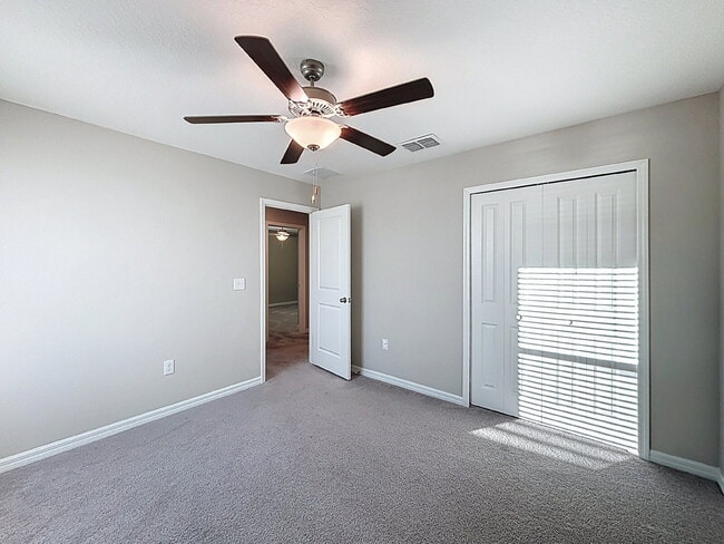 Building Photo - 7517 Samuel Ivy Dr