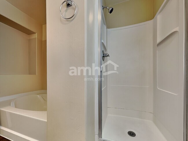 Building Photo - 3713 W Avenida Fria