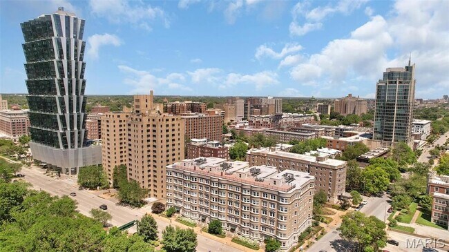 Building Photo - 4 Kingshighway Blvd