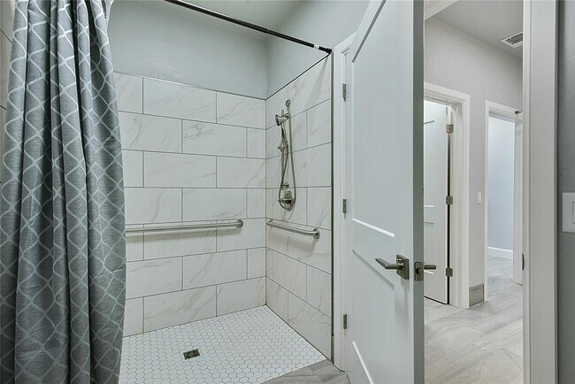 Building Photo - 12712 NW 2nd St