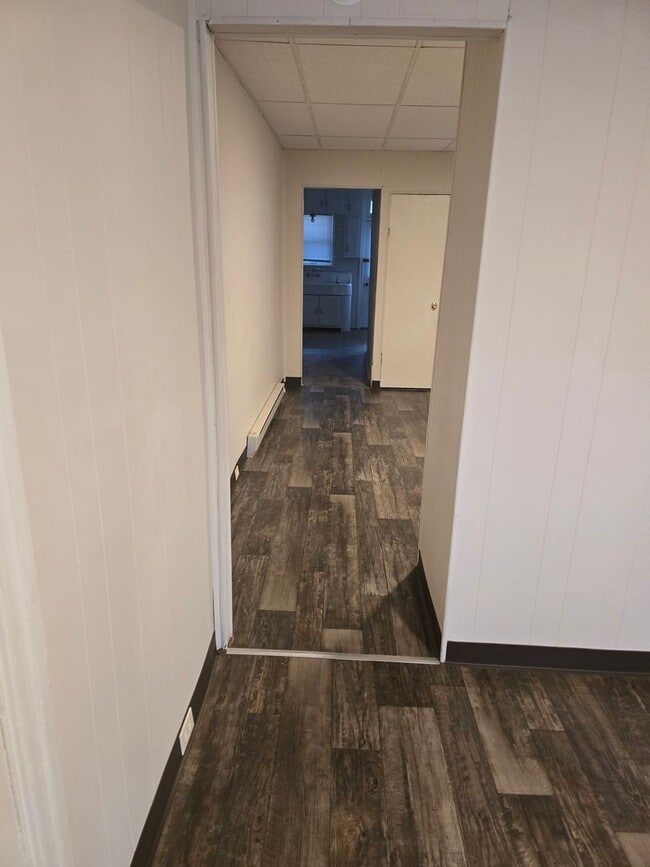 Building Photo - 1107 W King St