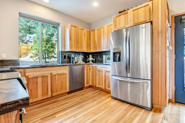 Building Photo - 19544 SW Century Dr