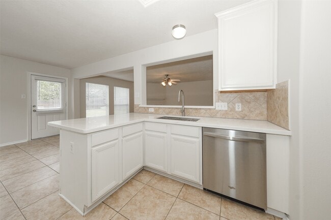 Building Photo - 5119 Moss Garden Ln