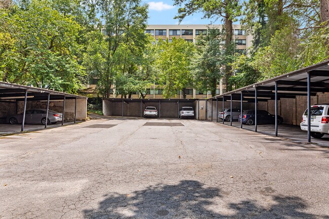 Building Photo - 2260 Peachtree Rd