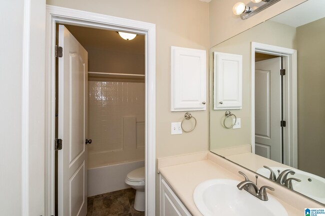 Building Photo - 450 Marsh Cir