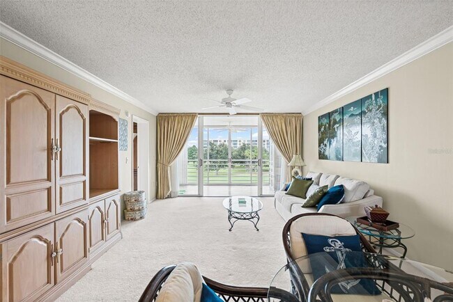 Building Photo - 4550 Pinebrook Cir