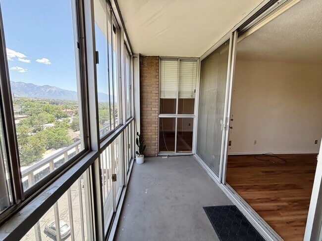 Building Photo - 710 E 200 S