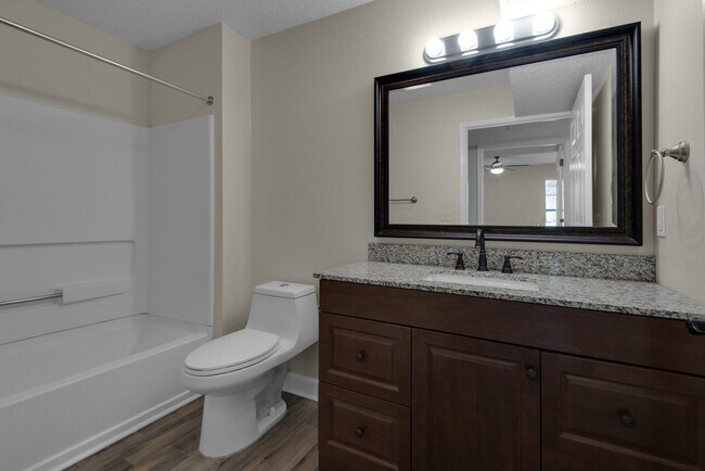 Building Photo - Beautifully remodeled 1B/1B Unfurnished Condo near Beach in the Heart of Destin!
