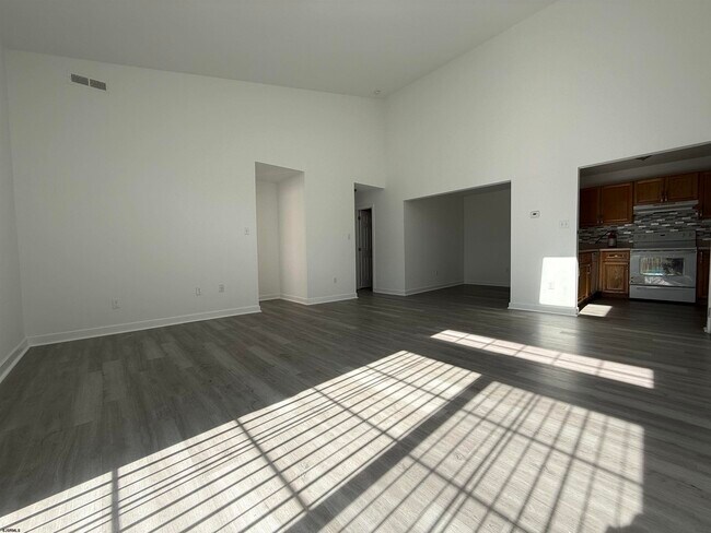 Building Photo - 367 Heather Croft