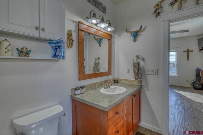 Building Photo - 420 Ponderosa Dr