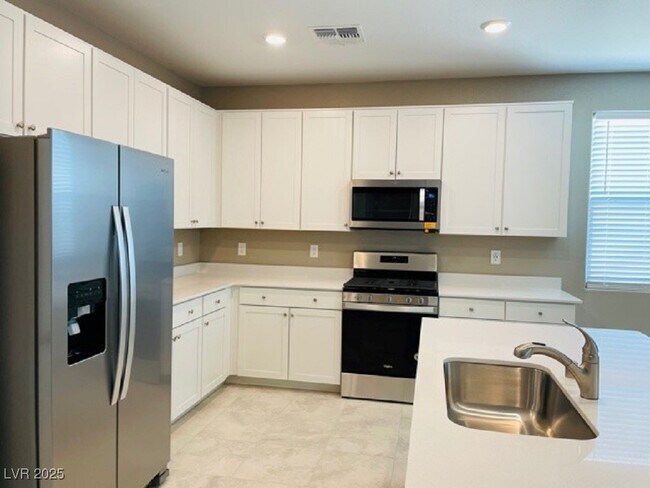 Building Photo - 7030 Toll Mountain St