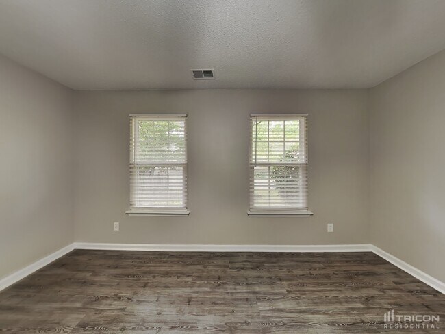 Building Photo - 9929 Elsenham Ln