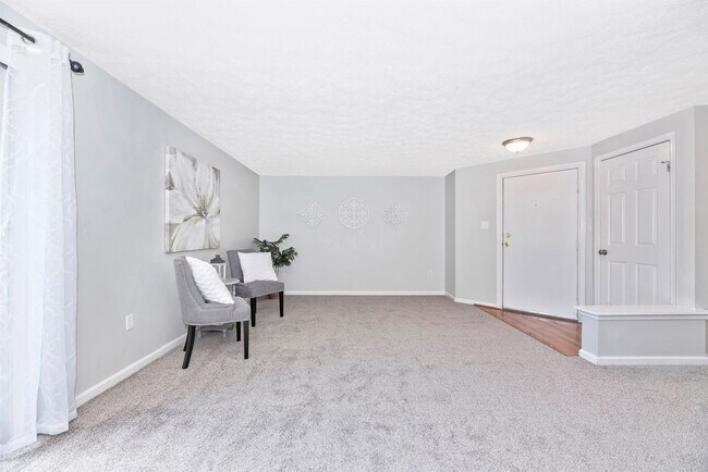 Building Photo - Condo Close to Downtown Frederick