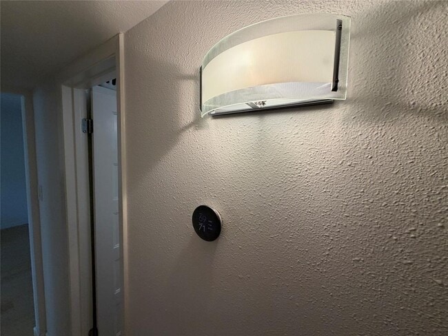 Building Photo - 300 Crockett St