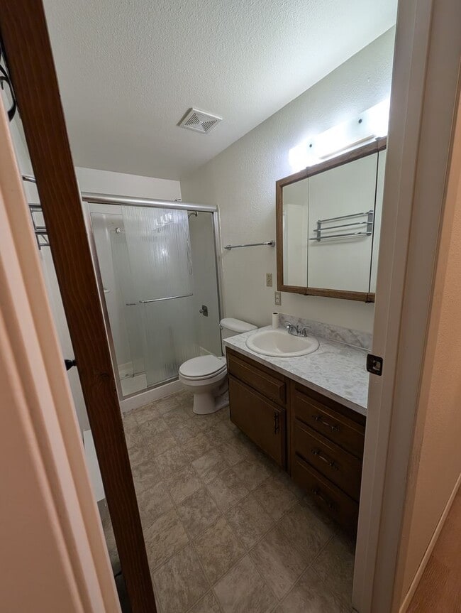 Building Photo - Two Bedroom for Rent in Brownsville! Large & Private Lot, Pets Allowed, Close to Bases & More!