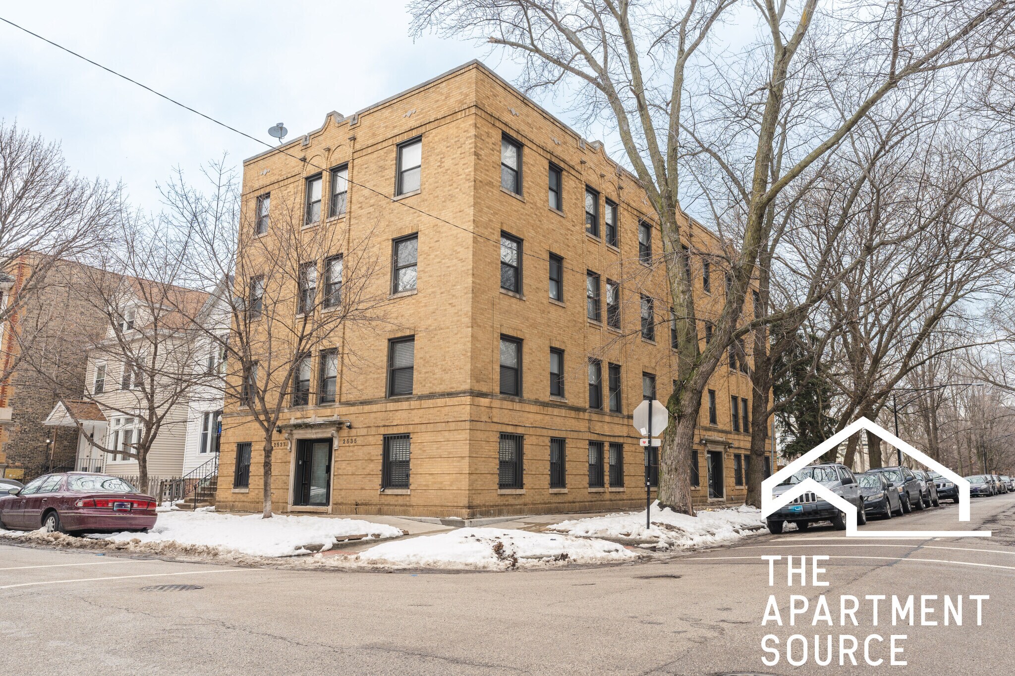 Building Photo - 1056 W Lill Ave