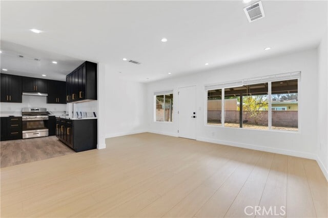 Building Photo - 14826 Hagar St