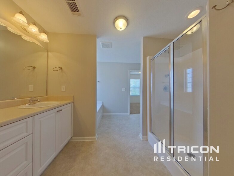 Building Photo - 2148 Grv Lndg Wy