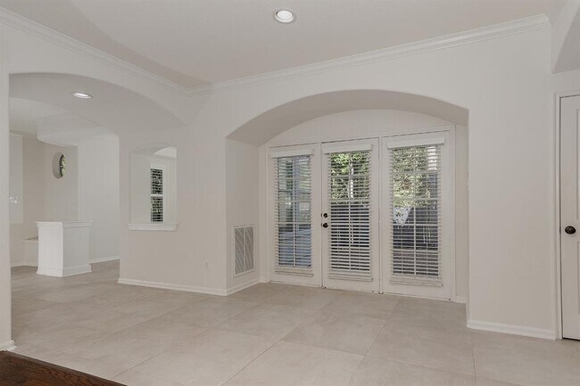 Building Photo - 22 Middle Gate Pl