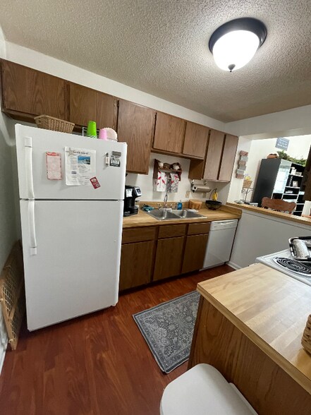 Building Photo - 1318 Elk Ct