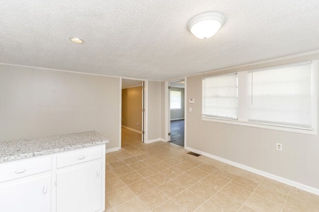 Building Photo - Lovely 3-Bedroom Home in the Heart of Pleasant Grove