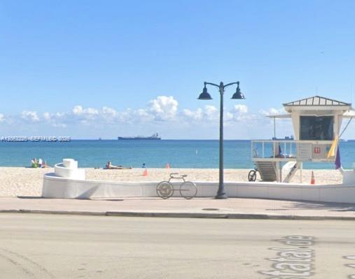 Building Photo - 700 Bayshore Dr