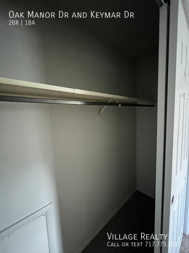 Building Photo - 176 Oak Manor Dr