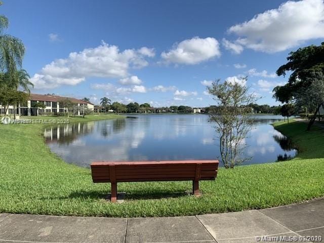 Building Photo - 216 Lake Pointe Dr