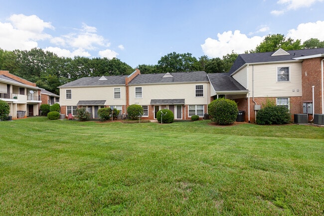 Building Photo - 4609 Coronado Dr