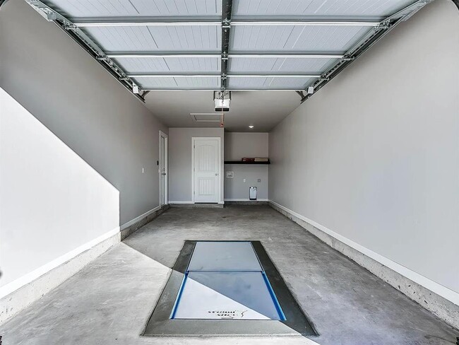 Building Photo - 4613 Castle Bay Cove