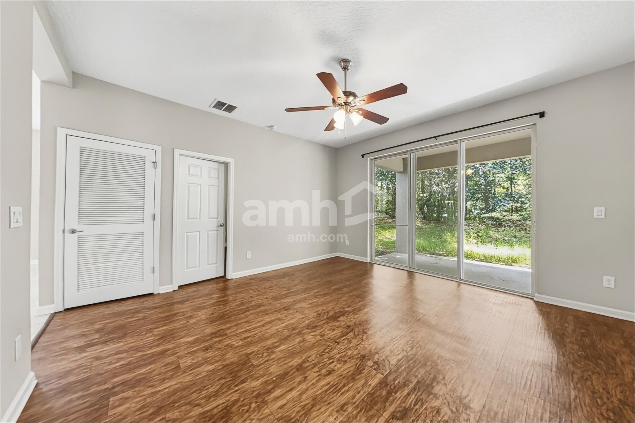 Building Photo - 743 Sunny Stroll Dr