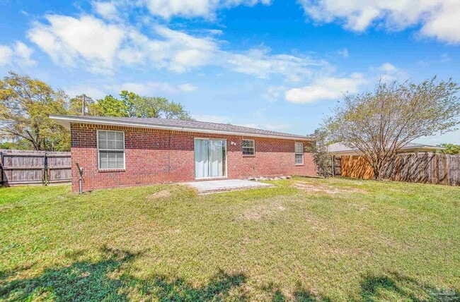 Building Photo - 5899 Gillum Rd