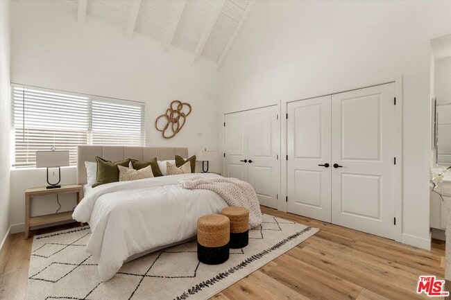 Building Photo - 2516 Arizona Ave